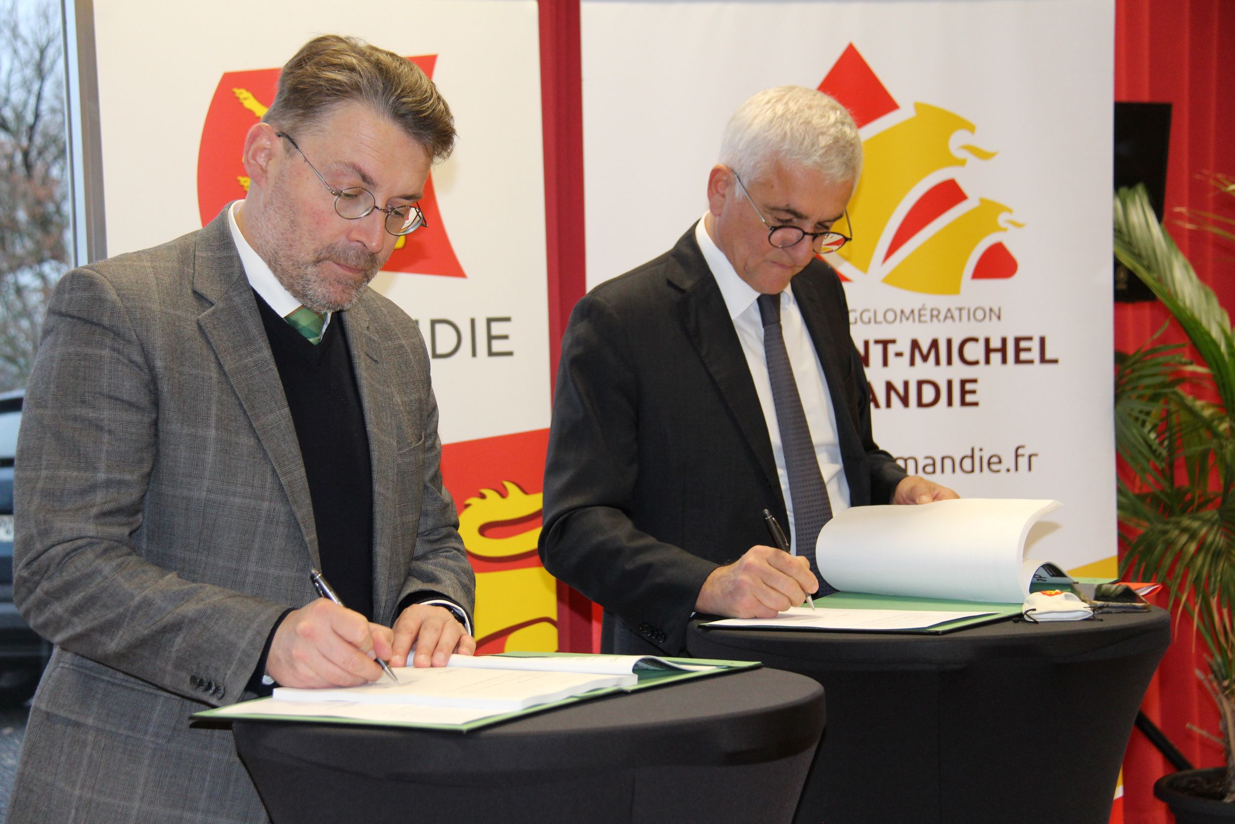 2025 12 08 signature 54b